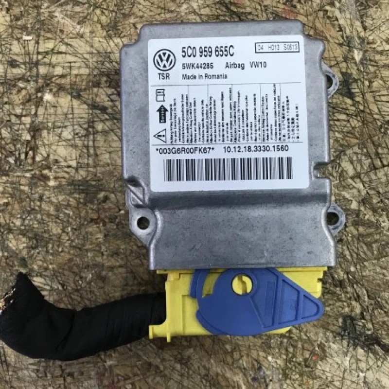 Calculator airbag / Volkswagen Golf Plus MK6 2011 / Caroserie, oglinzi si faruri