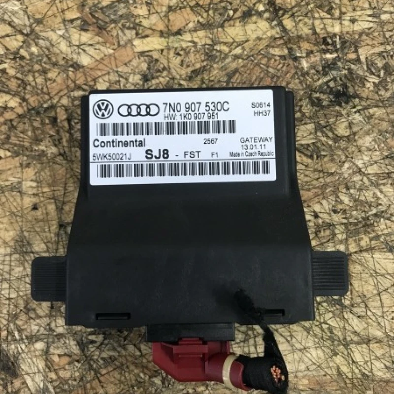 Modul Gateway / Volkswagen Golf Plus MK6 2011 / Caroserie, oglinzi si faruri