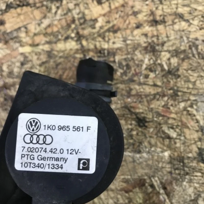 Pompa recirculare apa / Volkswagen Golf Plus MK6 2011 / Altele