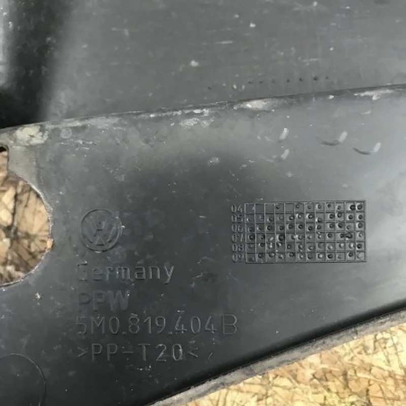 Grila stergatoar dreapta / Volkswagen Golf Plus MK6 2011 / Caroserie, oglinzi si faruri