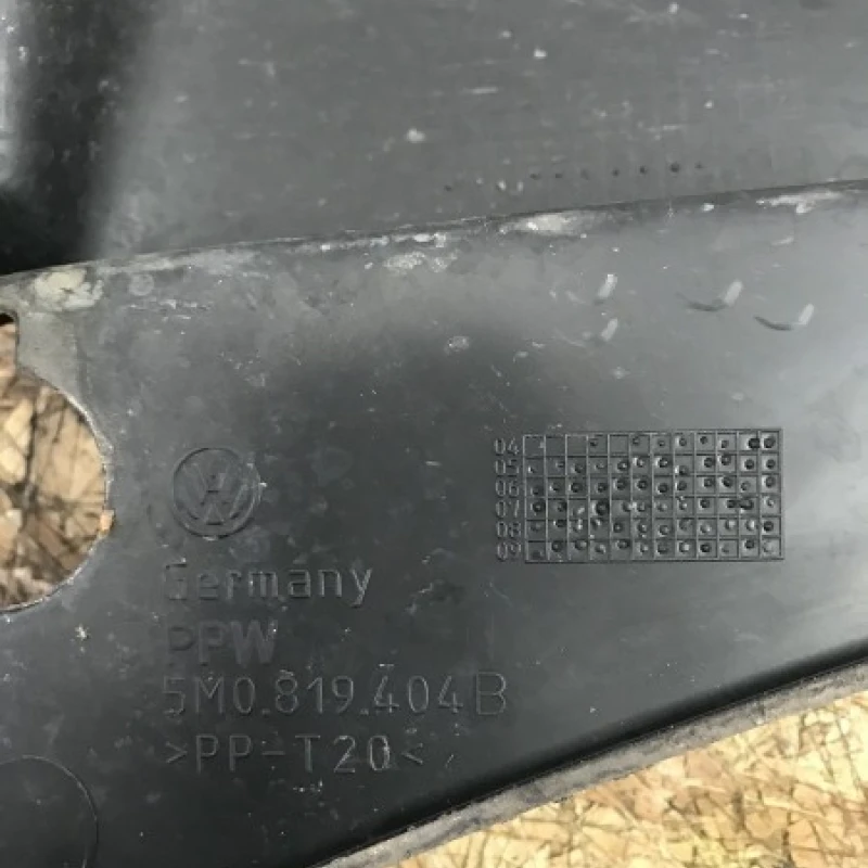 Grila stergatoar dreapta / Volkswagen Golf Plus MK6 2011 / Caroserie, oglinzi si faruri