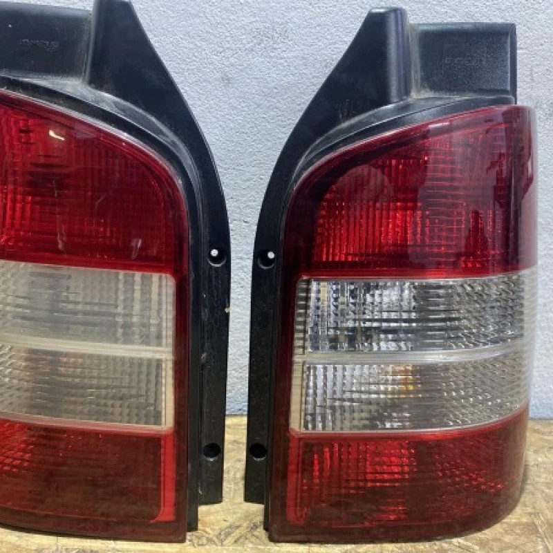 Stop dreapta / Volkswagen T5 Transporter 2012 / Caroserie, oglinzi si faruri