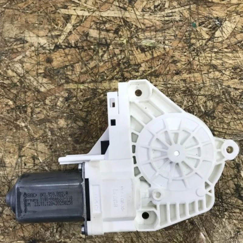 Motoras usa dreapta fata Audi 