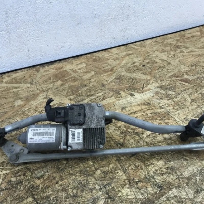 Ansamblu stergatoare / Audi A4 B8 2013 / Caroserie, oglinzi si faruri