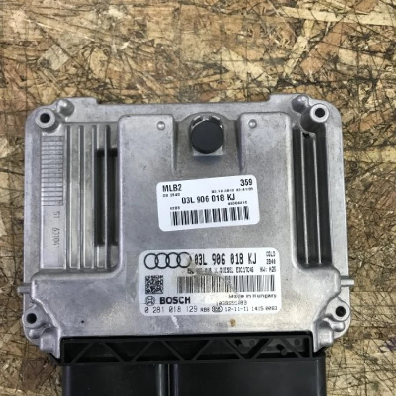 Calculator motor ECU Audi 