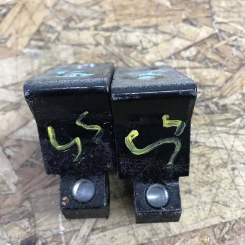 Balamale usa stanga spate Volkswagen Tiguan 5N 2009