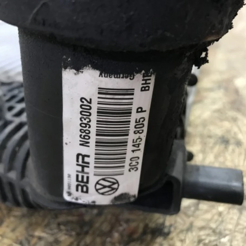 Intercooler / Volkswagen Tiguan 5N 2009 / Motor, racire si evacuare