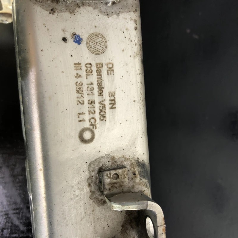 Racitor gaze egr / Volkswagen Passat B7 2012 / Motor, racire si evacuare