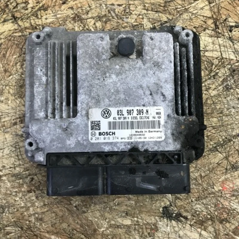 Calculator motor ECU Volkswagen 