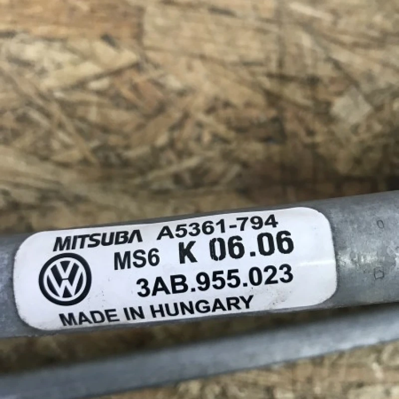 Ansamblu stergator / Volkswagen Passat B7 2012 / Caroserie, oglinzi si faruri