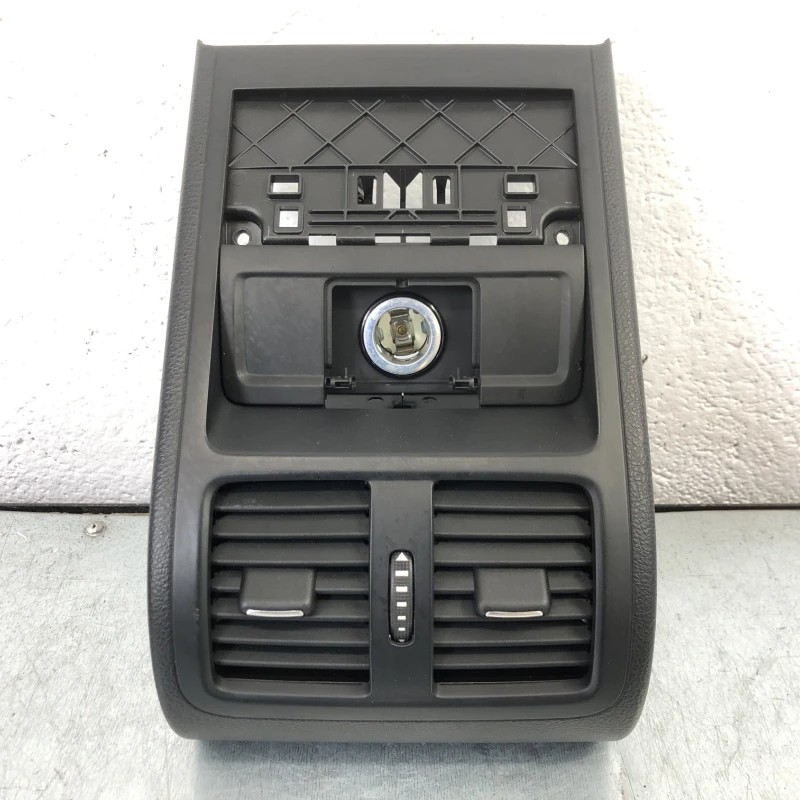 Grila aer spate / Volkswagen Passat B7 2012 / Interior