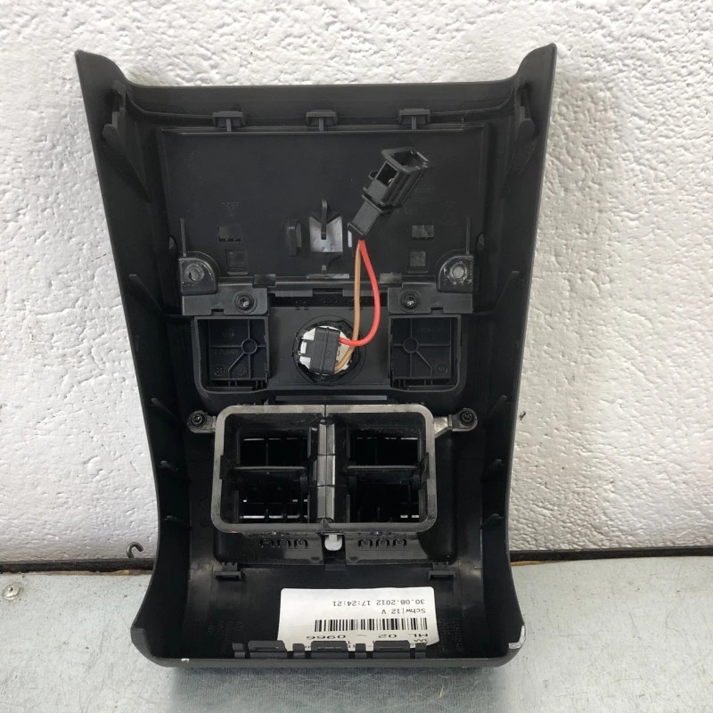 Grila aer spate / Volkswagen Passat B7 2012 / Interior