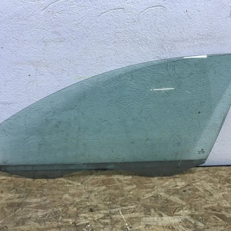 Geam stanga fata Volkswagen 
