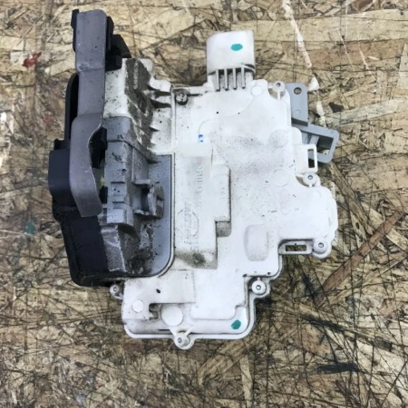 Iala broasca stanga spate Audi 