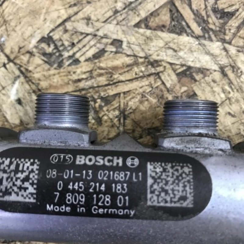 Rampa injectoare / BMW Seria 1 E87 2008 / Motor, racire si evacuare