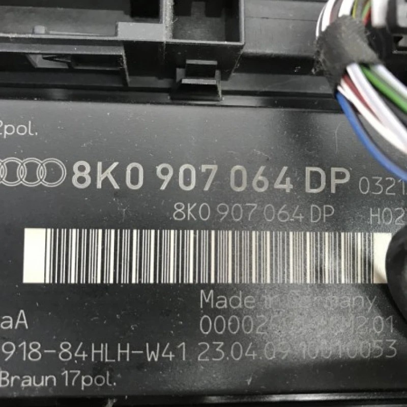 Calculator confort / Audi A4 B8 2009 / Audio si electronice