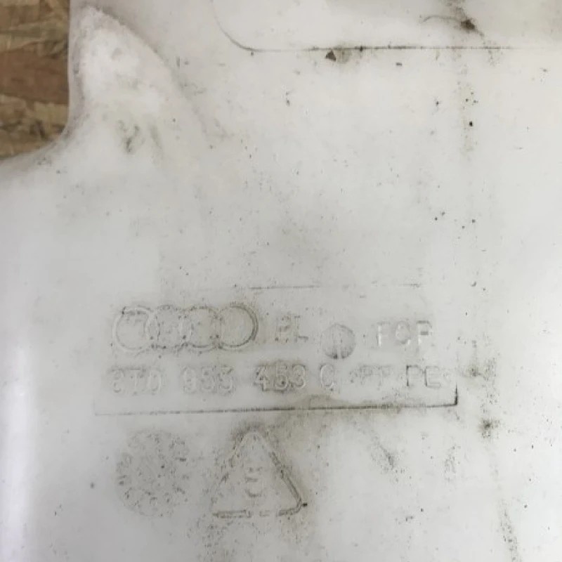 Vas lichid parbriz / Audi A4 B8 2009 / Caroserie, oglinzi si faruri