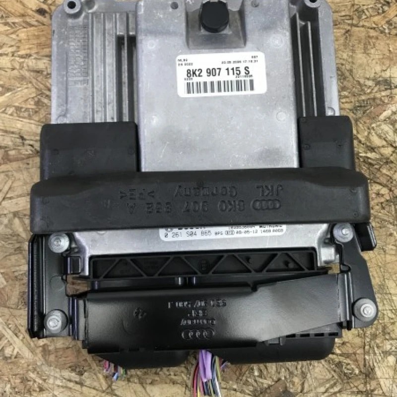 Calculator motor ECU Audi A4 B8 2009