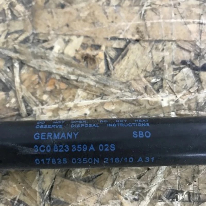 Amortizor telescop capota / Volkswagen Passat B6 2010 / Caroserie, oglinzi si faruri