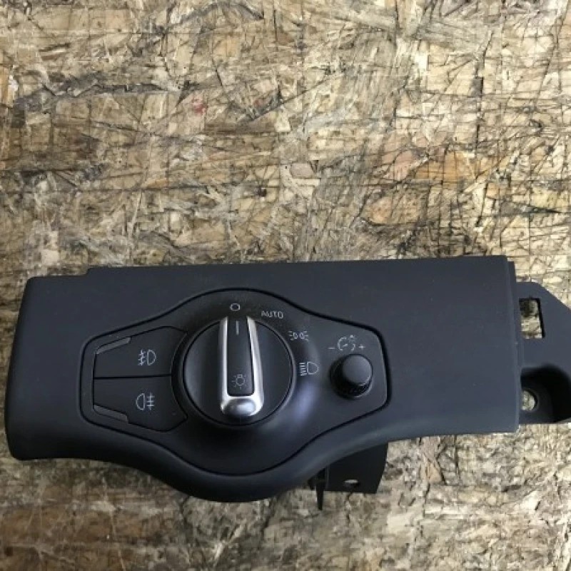 Bloc lumini / Audi A4 B8 2013 / Interior