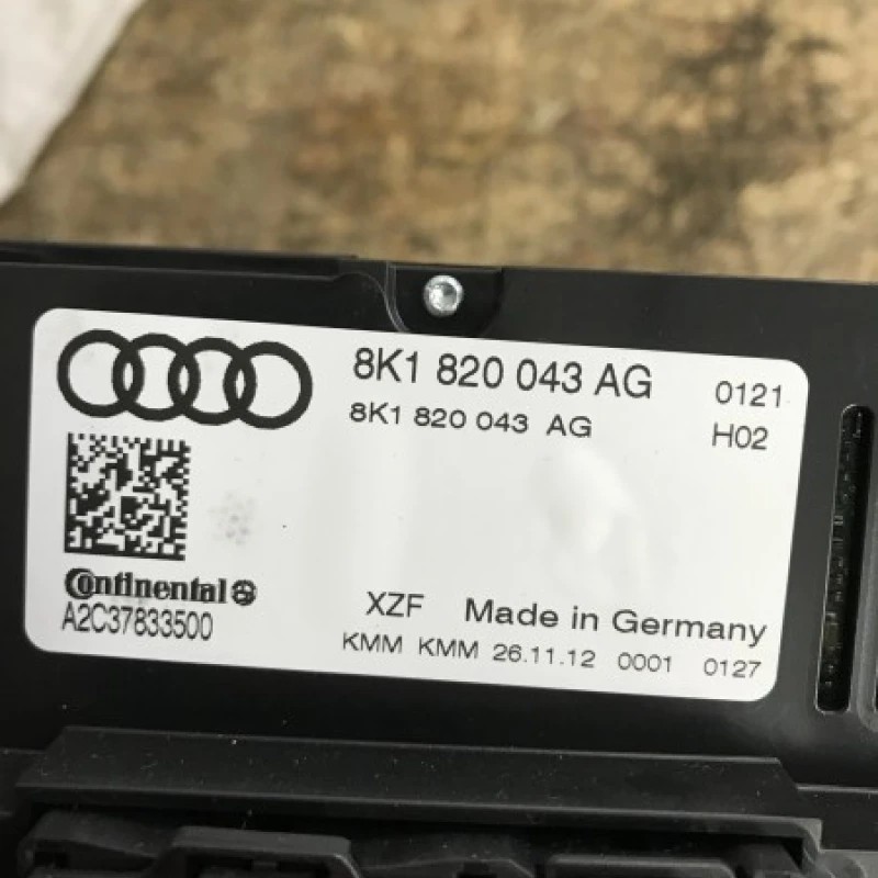 Panou climatronic / Audi A4 B8 2013 / Interior