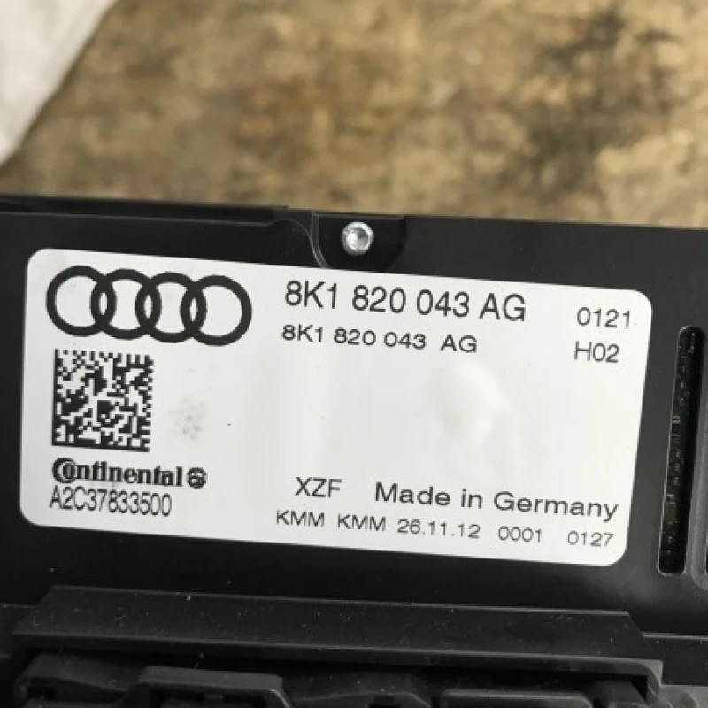 Panou climatronic / Audi A4 B8 2013 / Interior