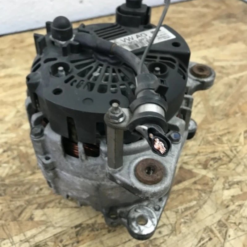 Alternator / Volkswagen Golf Plus MK6 2012 / Motor, racire si evacuare