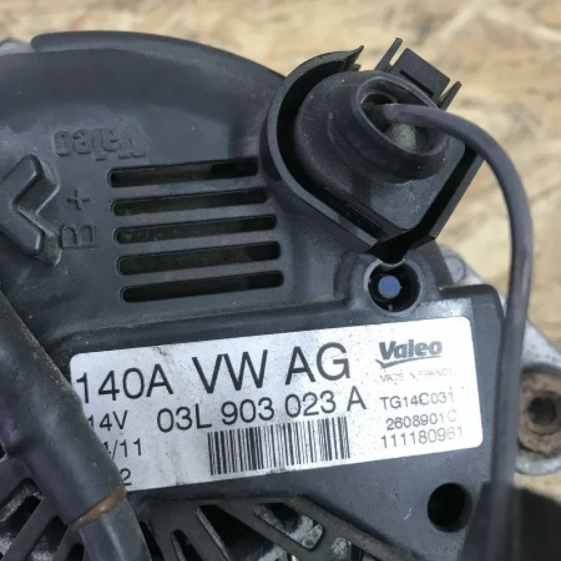 Alternator / Volkswagen Golf Plus MK6 2012 / Motor, racire si evacuare