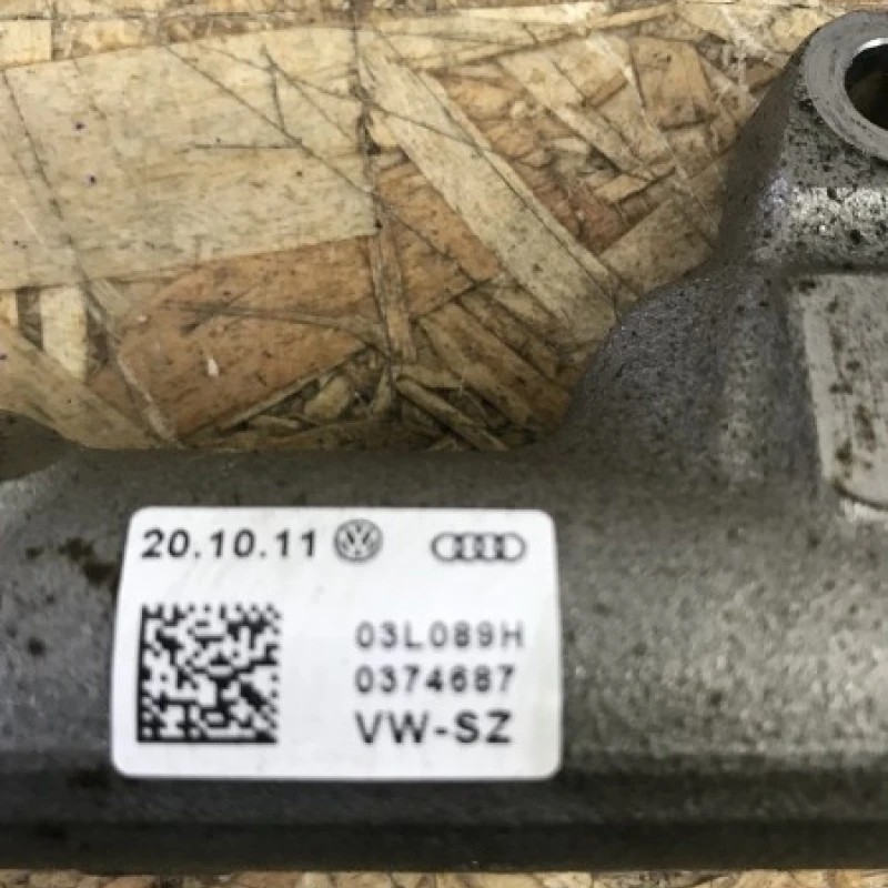 Rampa injectoare / Volkswagen Golf Plus MK6 2012 / Motor, racire si evacuare