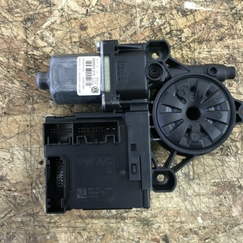 Modul confort usa dreapta fata Volkswagen 