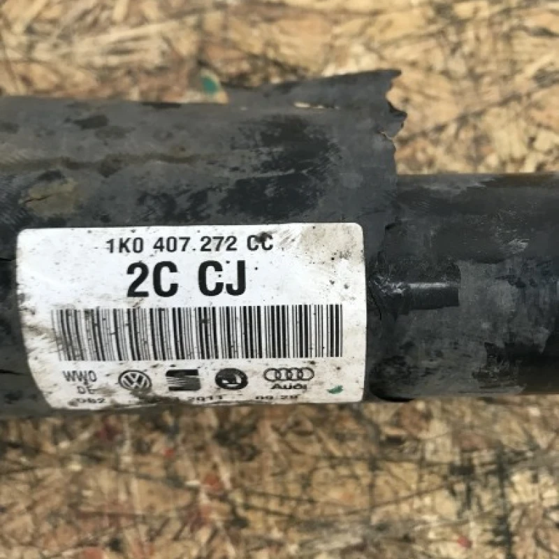 Planetara dreapta fata / Volkswagen Golf Plus MK6 2012 / Directie si suspensie