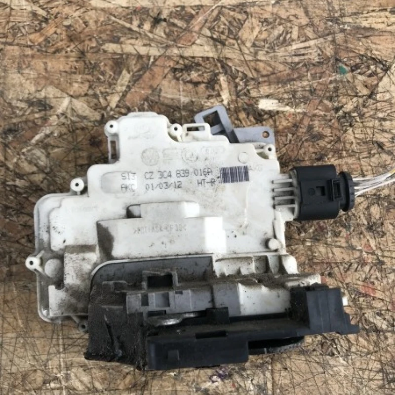Iala broasca usa dreapta spate / Volkswagen Passat B7 2012 / Caroserie, oglinzi si faruri