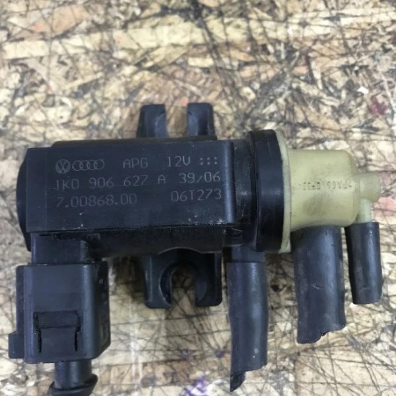 Electrovalva / Volkswagen Passat B6 2007 / Caroserie, oglinzi si faruri