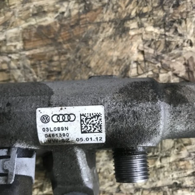 Rampa injectoare / Volkswagen Passat B7 2012 / Motor, racire si evacuare