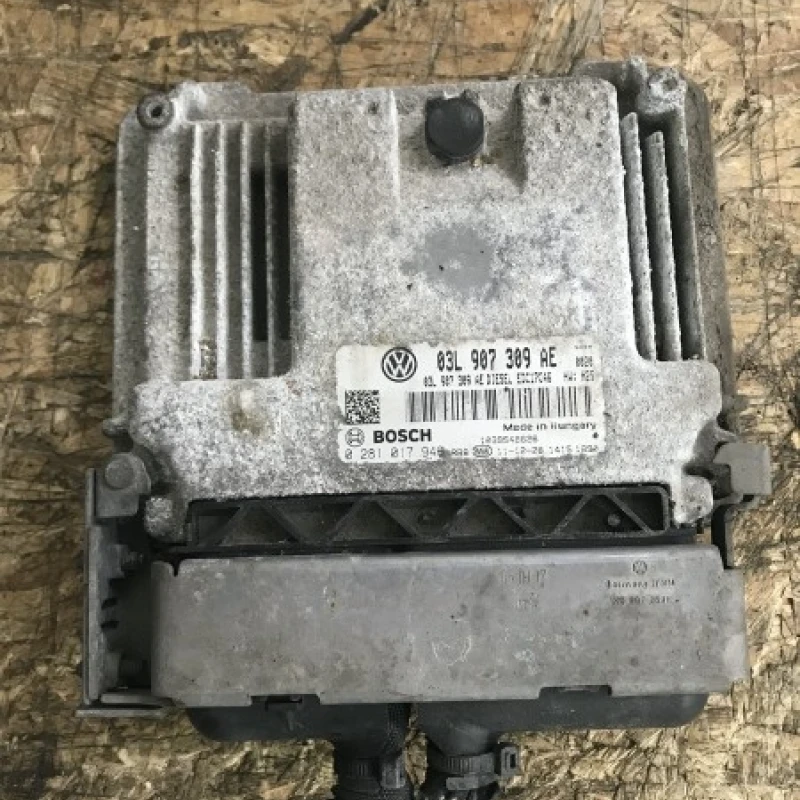 Calculator motor ECU Volkswagen 