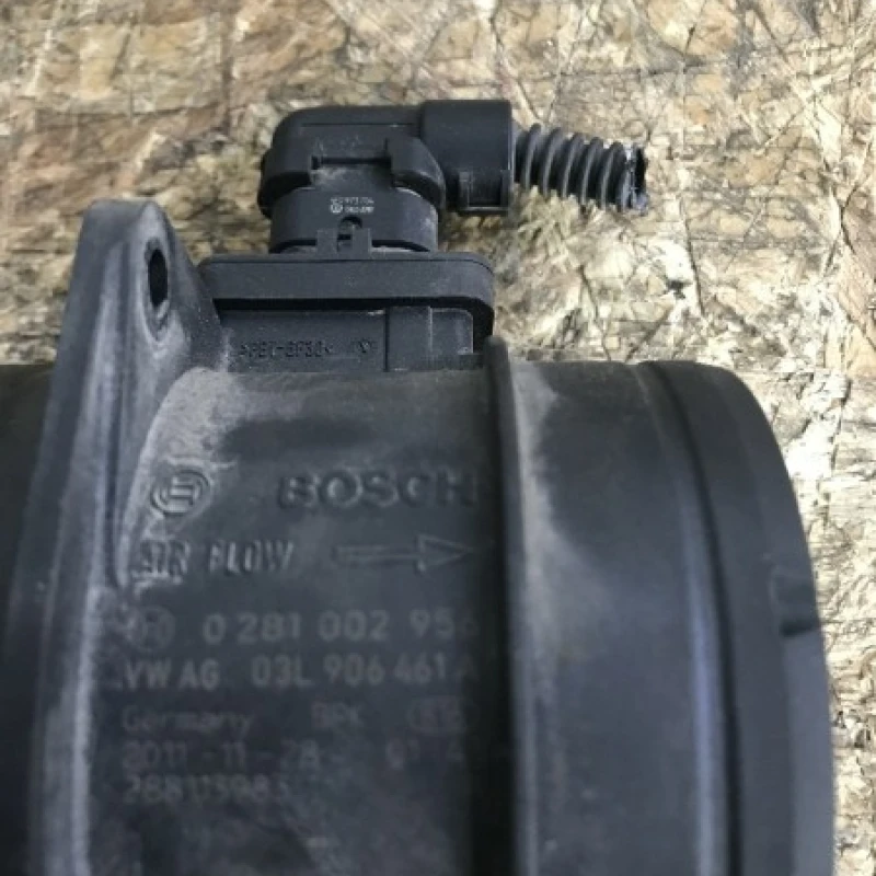 Debitmetru aer / Volkswagen Passat B7 2012 / Motor, racire si evacuare
