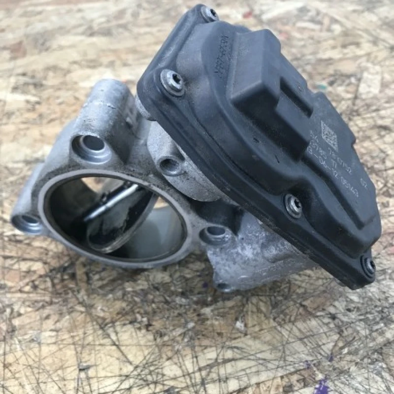 Clapeta acceleratie / BMW Seria 5 F11 2012 / Motor, racire si evacuare