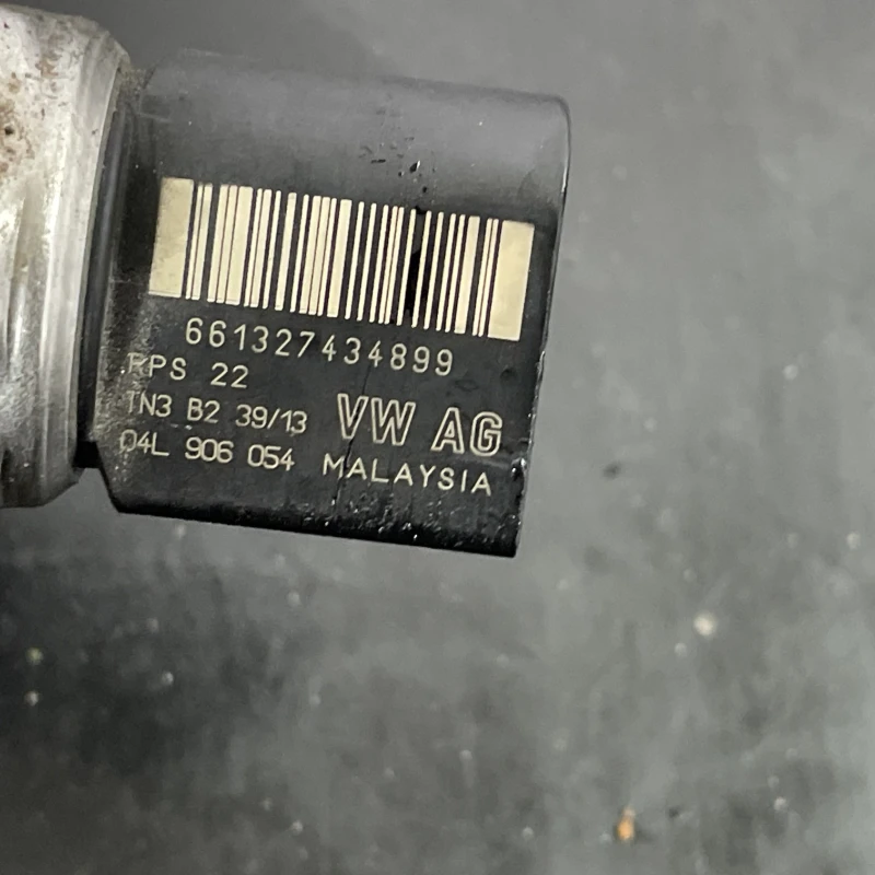 Rampa injectoare cu senzor / Audi A3 8P 2014 / Motor, racire si evacuare