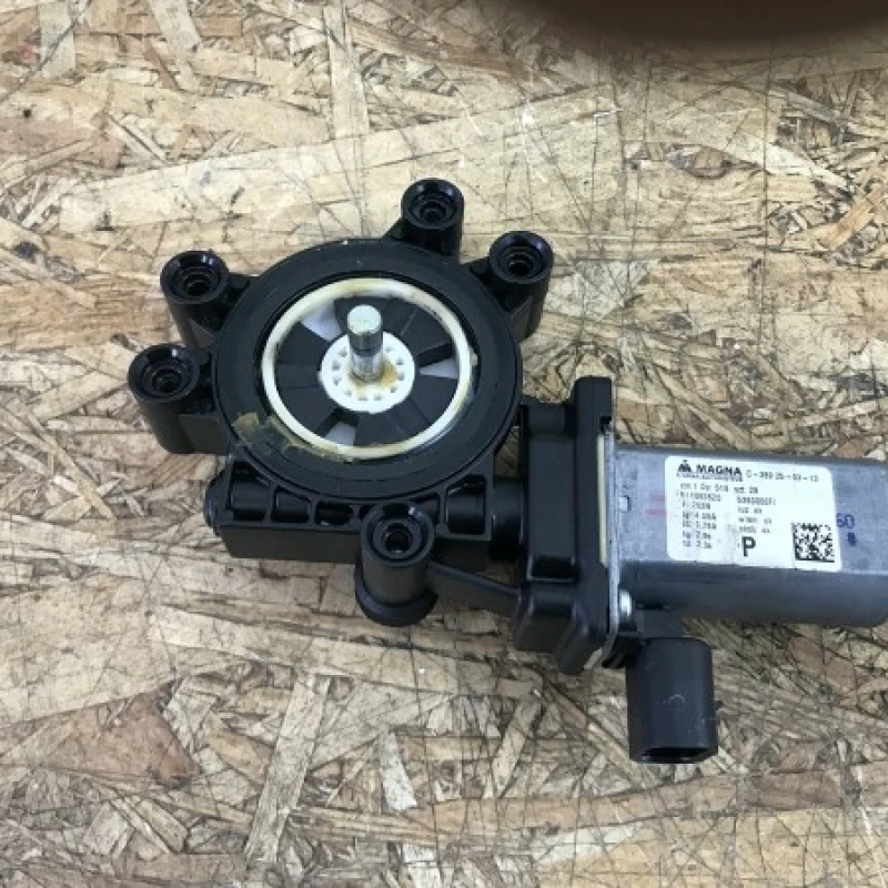 Motoras geam usa dreapta Fiat 
