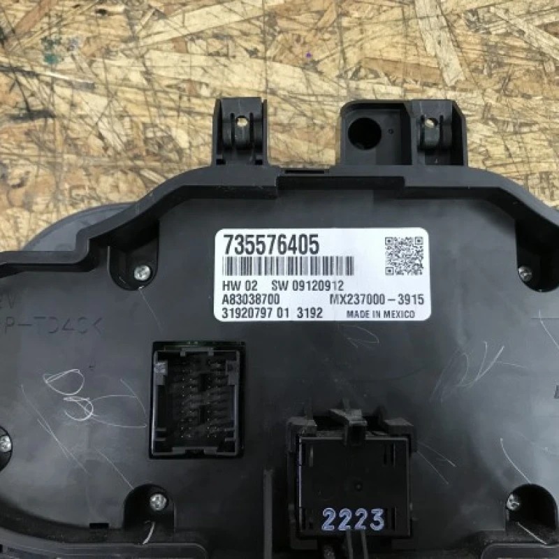 Panou climatronic / Fiat 500 500 2013 / Interior