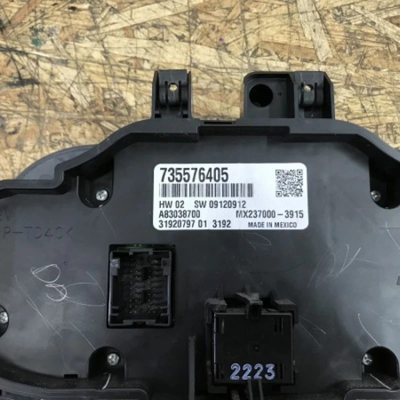 Panou climatronic / Fiat 500 500 2013 / Interior
