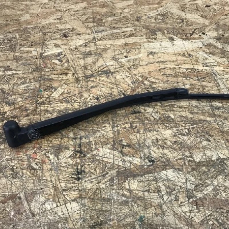 Stergator haion BMW Seria 1 E87 LCI 2009