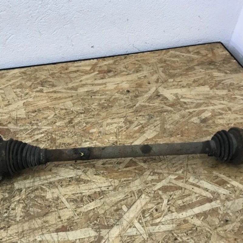 Planetara dreapta spate / Volkswagen Passat B7 2013 / Directie si suspensie