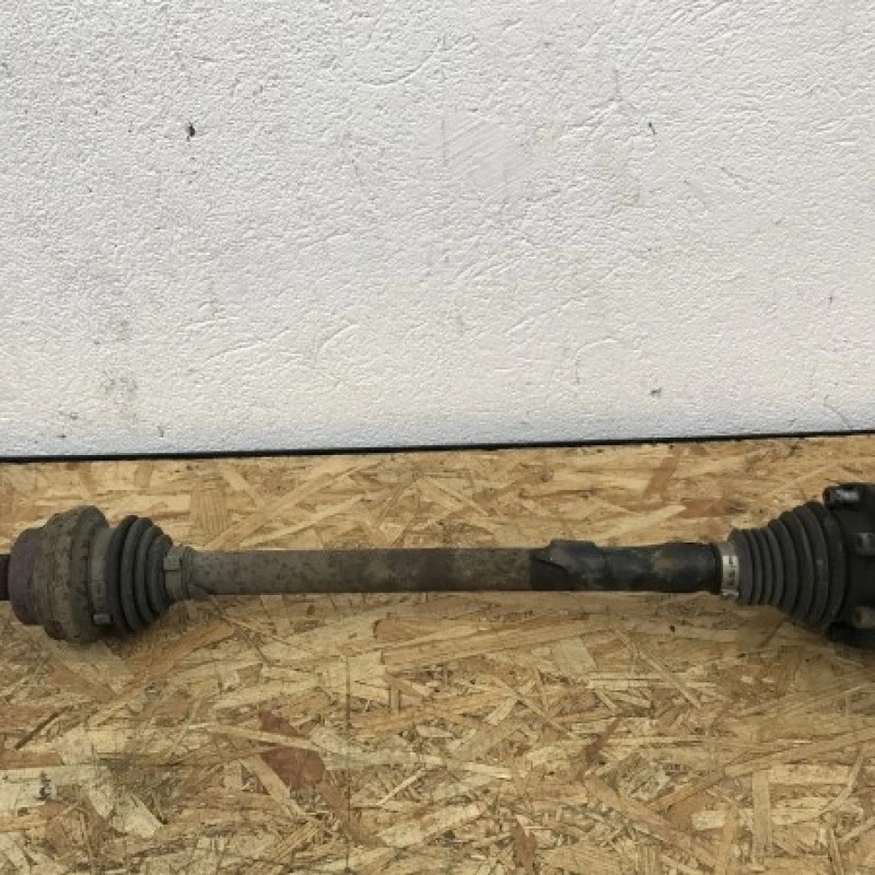 Planetara stanga spate / Volkswagen Tiguan 5N 2009 / Directie si suspensie