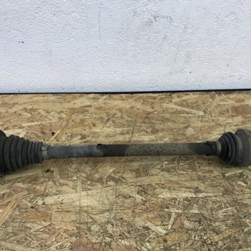 Planetara dreapta spate / Volkswagen Tiguan 5N 2009 / Directie si suspensie