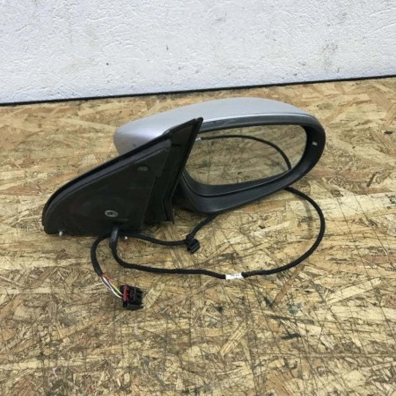 Oglinda drapta Volkswagen 