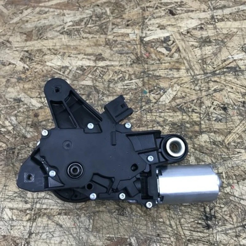 Motoras haion / BMW Seria 5 F11 2012 / Caroserie, oglinzi si faruri