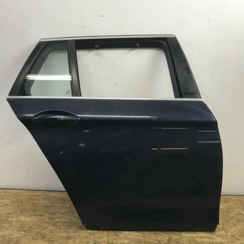 Usa dreapta spate / BMW Seria 5 F11 2012 / Caroserie, oglinzi si faruri