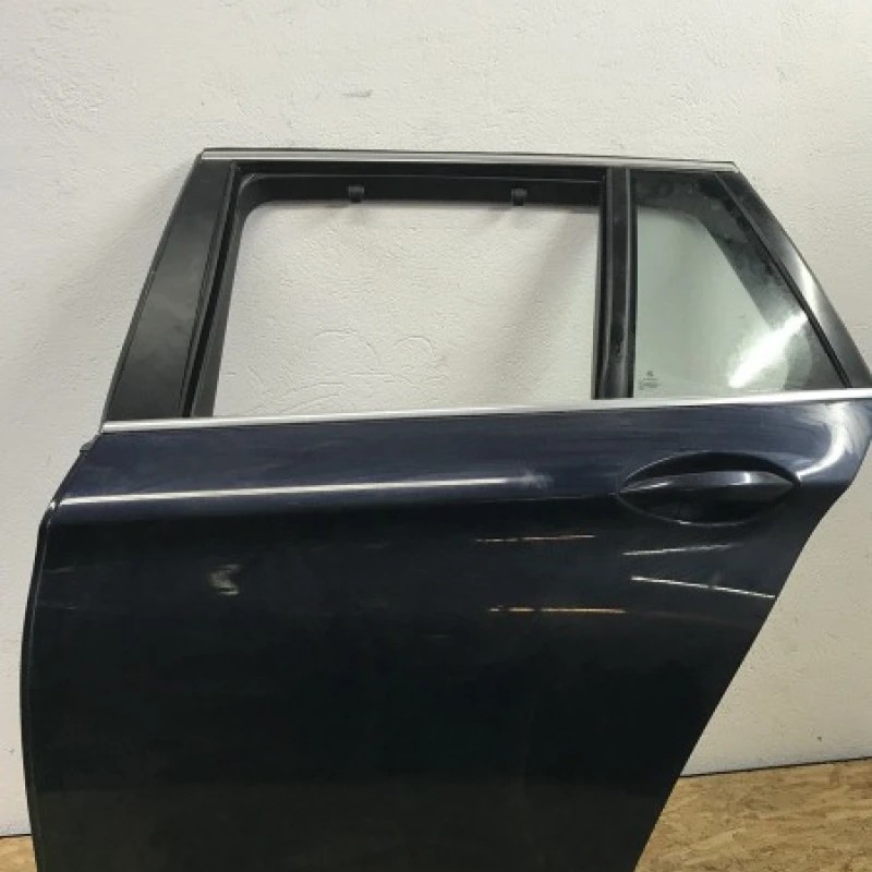 Usa stanga spate / BMW Seria 5 F11 2012 / Caroserie, oglinzi si faruri