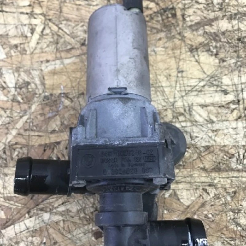 Pompa apa / BMW Seria 1 E87 LCI 2009 / Motor, racire si evacuare